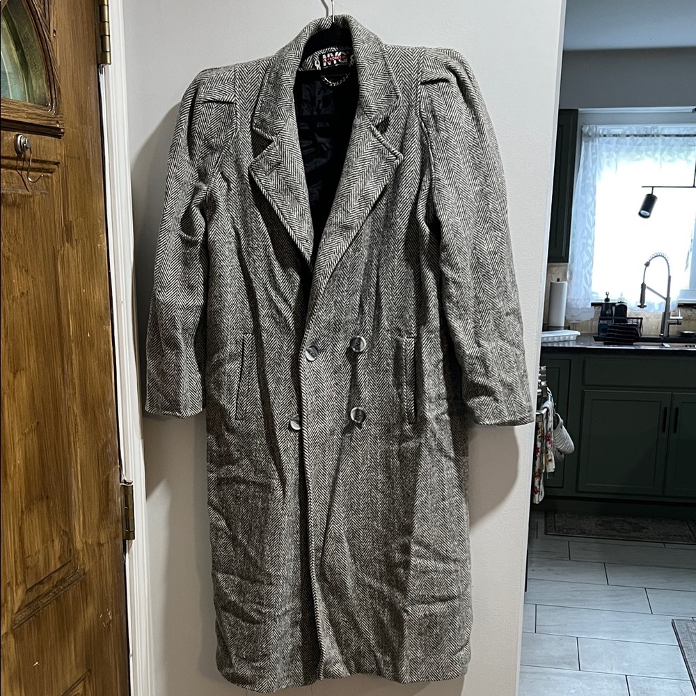Elegant Vintage Gray Double-Breasted Trench Coat